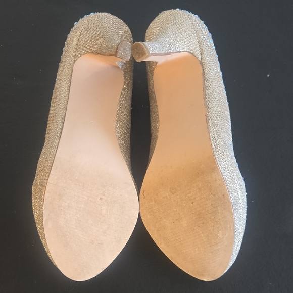 De Blossom Collection Sparkling Gold Heels - Picture 8 of 9
